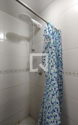 Casa de condomínio para alugar com 250m², 4 quartos e 1 vagaBanheiro da Suíte 1