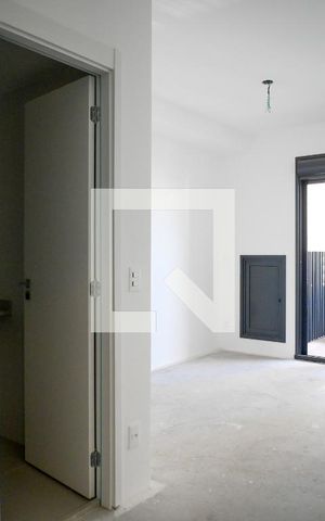 Studio à venda com 27m², 1 quarto e sem vaga Studio à venda com 27m², 1 quarto e sem vagaStudio