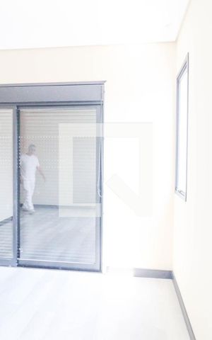 Casa à venda com 168m², 3 quartos e 2 vagas Casa à venda com 168m², 3 quartos e 2 vagasSuíte