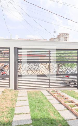 Casa à venda com 168m², 3 quartos e 2 vagas Casa à venda com 168m², 3 quartos e 2 vagasGaragem