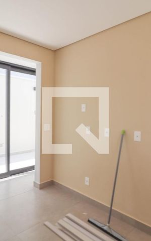 Casa à venda com 168m², 3 quartos e 2 vagas Casa à venda com 168m², 3 quartos e 2 vagasÁrea de Serviço