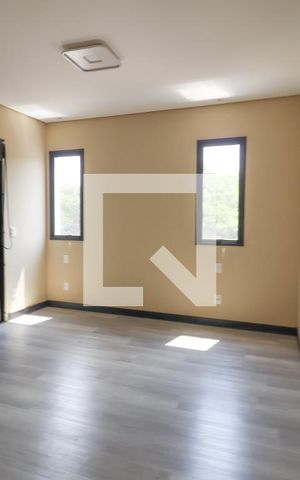Casa à venda com 168m², 3 quartos e 2 vagas Casa à venda com 168m², 3 quartos e 2 vagasSuíte