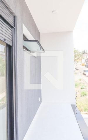 Casa à venda com 168m², 3 quartos e 2 vagas Casa à venda com 168m², 3 quartos e 2 vagasSuíte varanda