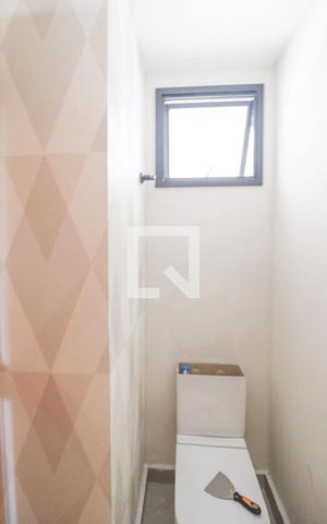 Casa à venda com 168m², 3 quartos e 2 vagas Casa à venda com 168m², 3 quartos e 2 vagasLavabo
