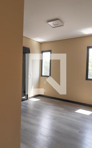 Casa à venda com 168m², 3 quartos e 2 vagas Casa à venda com 168m², 3 quartos e 2 vagasSuíte