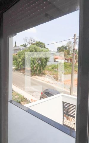 Casa à venda com 168m², 3 quartos e 2 vagas Casa à venda com 168m², 3 quartos e 2 vagasSuíte varanda