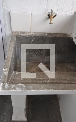 Casa para alugar com 30m², 1 quarto e sem vagaÁrea de Serviço