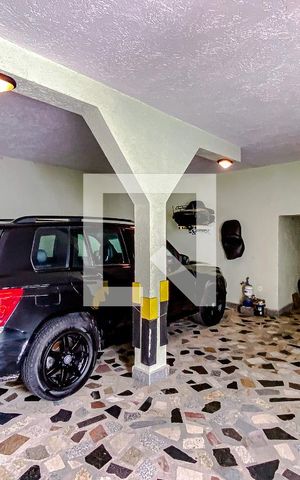 Casa à venda com 375m², 5 quartos e 3 vagasGaragem