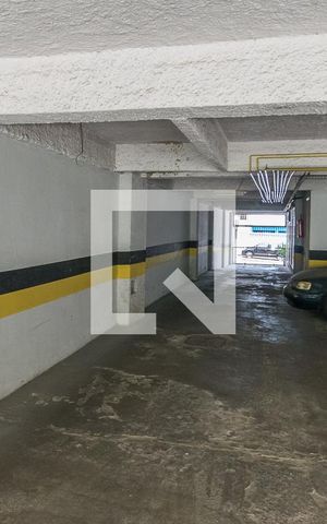 Apartamento à venda com 77m², 2 quartos e 2 vagasÁrea comum - Portão automático