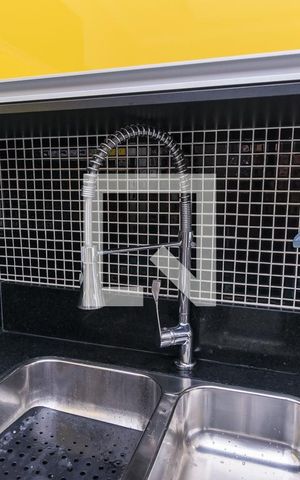 Apartamento à venda com 77m², 2 quartos e 2 vagasCozinha - Torneira