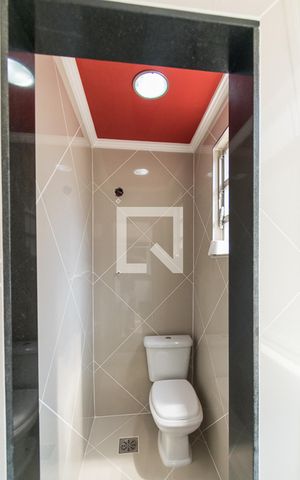 Apartamento à venda com 77m², 2 quartos e 2 vagasBanheiro de Serviço