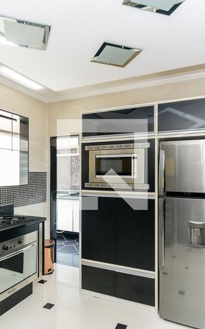 Apartamento à venda com 77m², 2 quartos e 2 vagasCozinha - Armários