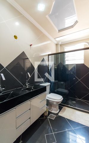 Apartamento à venda com 77m², 2 quartos e 2 vagasBanheiro