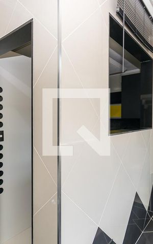 Apartamento à venda com 77m², 2 quartos e 2 vagasÁrea de Serviço