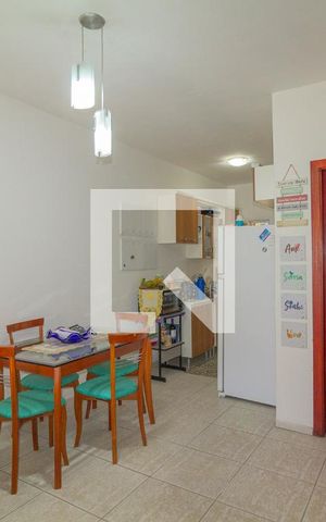 Casa para alugar com 57m², 2 quartos e 1 vaga Casa para alugar com 57m², 2 quartos e 1 vagaSala