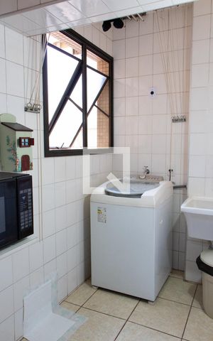 Apartamento à venda com 114m², 3 quartos e 1 vaga Apartamento à venda com 114m², 3 quartos e 1 vagaÁREA DE SERVIÇO