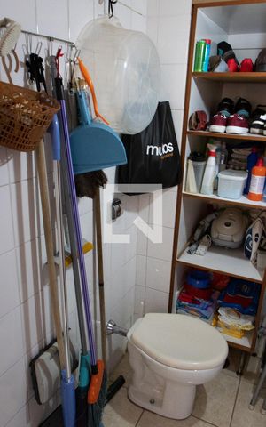 Apartamento à venda com 114m², 3 quartos e 1 vaga Apartamento à venda com 114m², 3 quartos e 1 vagaBANHEIRO DA ÁREA DE SERVIÇO
