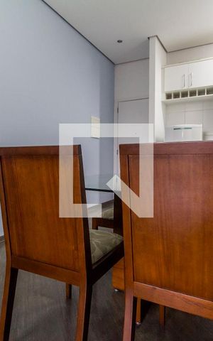 Casa de condomínio para alugar com 60m², 2 quartos e 2 vagas Casa de condomínio para alugar com 60m², 2 quartos e 2 vagasSala