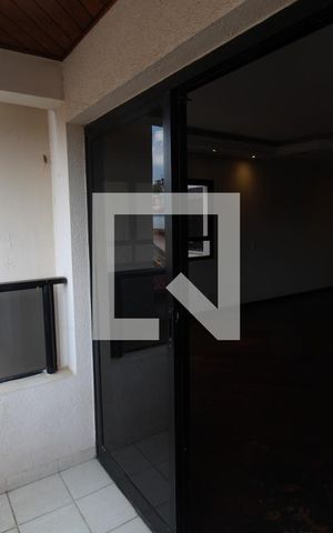 Apartamento à venda com 160m², 3 quartos e 3 vagasSala - Varanda