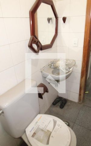 Apartamento à venda com 160m², 3 quartos e 3 vagasÁrea de Serviço - Banheiro