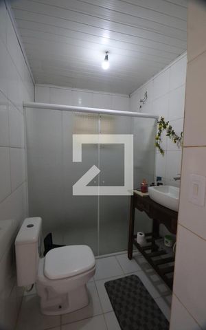 Casa à venda com 200m², 4 quartos e 2 vagasBanheiro 1