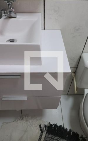 Casa à venda com 200m², 4 quartos e 2 vagasBanheiro da Suíte