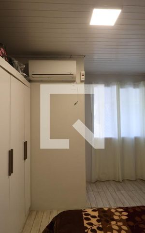Casa à venda com 200m², 4 quartos e 2 vagasSuíte