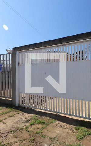 Casa à venda com 200m², 4 quartos e 2 vagasFachada