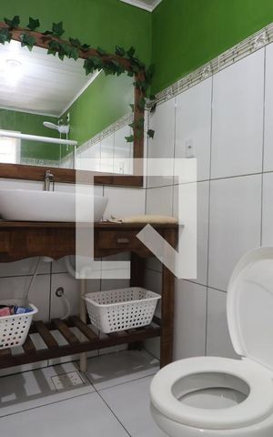 Casa à venda com 200m², 4 quartos e 2 vagasBanheiro 2