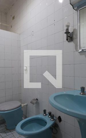 Casa à venda com 110m², 2 quartos e sem vagaBanheiro
