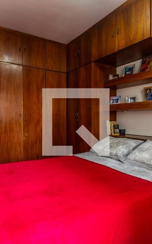 Apartamento à venda com 139m², 4 quartos e 2 vagas Apartamento à venda com 139m², 4 quartos e 2 vagasSuíte