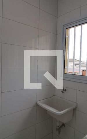Casa para alugar com 30m², 1 quarto e sem vagaÁrea de Serviço