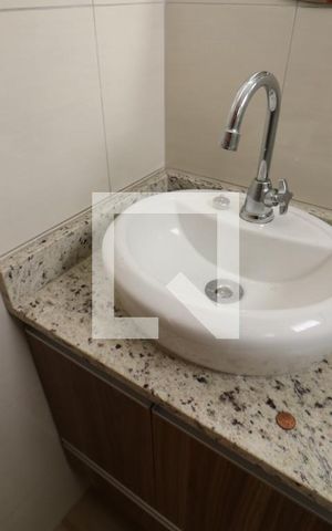 Casa para alugar com 30m², 1 quarto e sem vagaBanheiro