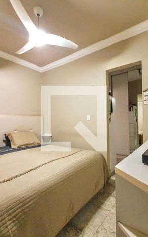 Apartamento à venda com 255m², 5 quartos e 4 vagasQuarto 5