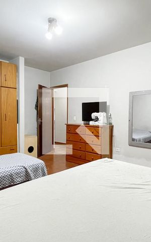 Casa à venda com 280m², 2 quartos e 2 vagas Casa à venda com 280m², 2 quartos e 2 vagasQuarto 2