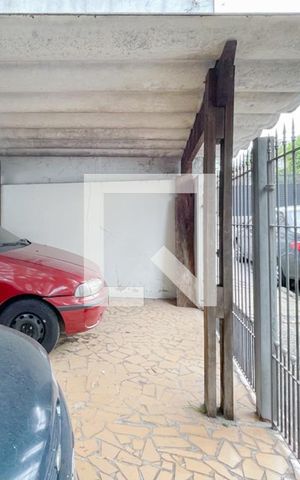 Casa à venda com 280m², 2 quartos e 2 vagas Casa à venda com 280m², 2 quartos e 2 vagasGaragem