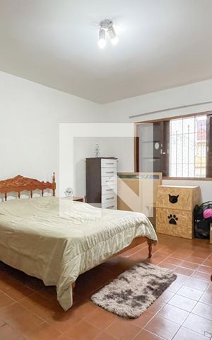 Casa à venda com 280m², 2 quartos e 2 vagas Casa à venda com 280m², 2 quartos e 2 vagasQuarto 1