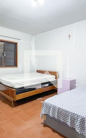 Casa à venda com 280m², 2 quartos e 2 vagas Casa à venda com 280m², 2 quartos e 2 vagasQuarto 2