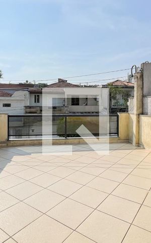 Casa à venda com 170m², 3 quartos e 2 vagas Casa à venda com 170m², 3 quartos e 2 vagasSacada - Suíte