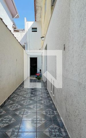 Casa à venda com 170m², 3 quartos e 2 vagas Casa à venda com 170m², 3 quartos e 2 vagasQuintal