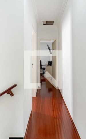 Casa à venda com 170m², 3 quartos e 2 vagas Casa à venda com 170m², 3 quartos e 2 vagasAcesso Quartos