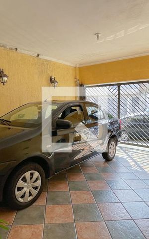 Casa à venda com 170m², 3 quartos e 2 vagas Casa à venda com 170m², 3 quartos e 2 vagasGaragem