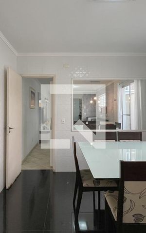 Casa à venda com 170m², 3 quartos e 2 vagas Casa à venda com 170m², 3 quartos e 2 vagasCopa