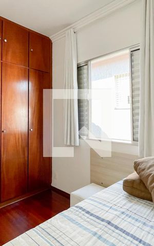 Casa à venda com 170m², 3 quartos e 2 vagas Casa à venda com 170m², 3 quartos e 2 vagasQuarto 2