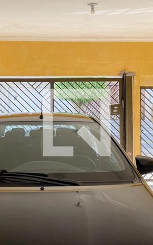 Casa à venda com 170m², 3 quartos e 2 vagas Casa à venda com 170m², 3 quartos e 2 vagasVista - Sala