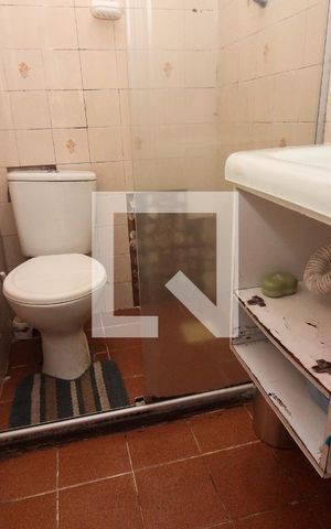Casa à venda com 147m², 4 quartos e 4 vagasBanheiro 2