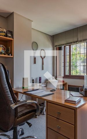 Casa de condomínio à venda com 220m², 4 quartos e 2 vagas Casa de condomínio à venda com 220m², 4 quartos e 2 vagasQuarto 3