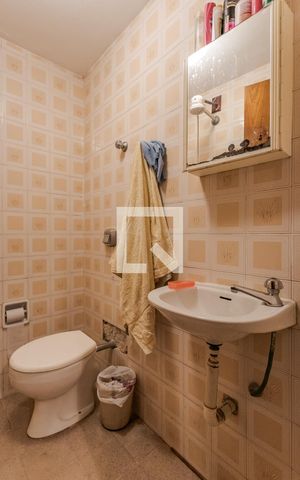 Casa de condomínio à venda com 220m², 4 quartos e 2 vagas Casa de condomínio à venda com 220m², 4 quartos e 2 vagasÁrea de Serviço