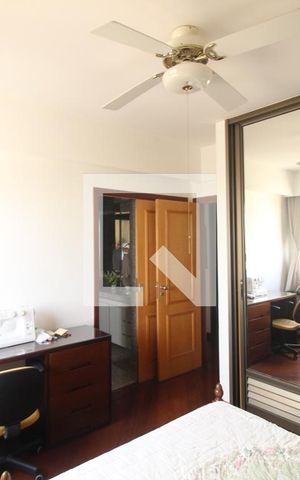 Apartamento à venda com 276m², 4 quartos e 4 vagasQuarto 