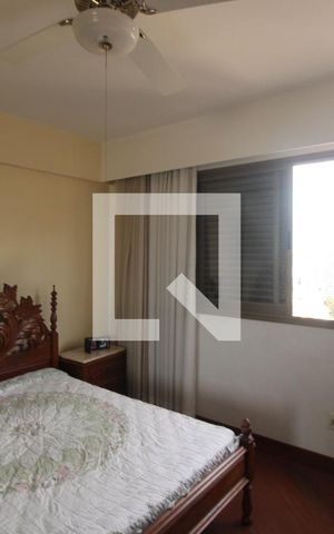 Apartamento à venda com 276m², 4 quartos e 4 vagasQuarto 